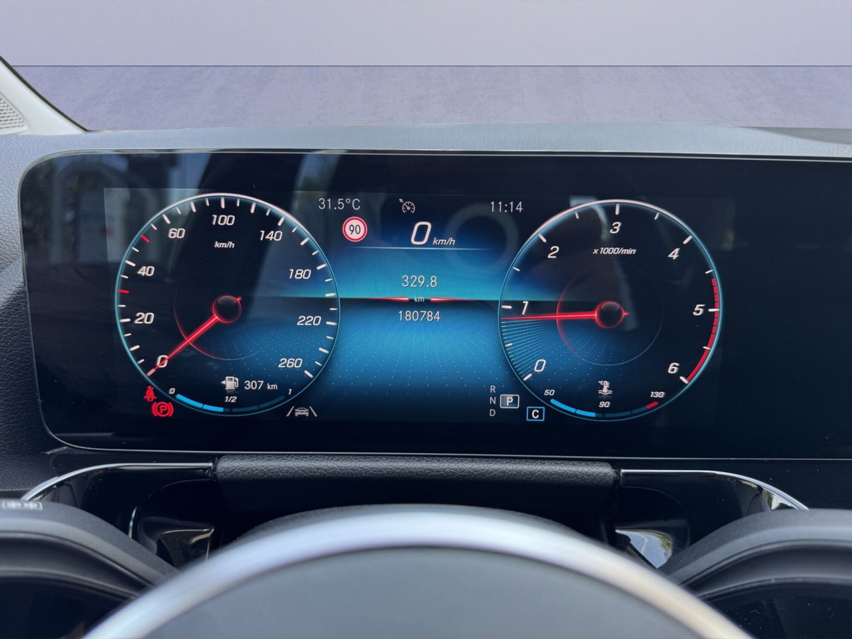 Mercedes-Benz Classe B 180 d Automatic Sport Plus (12)