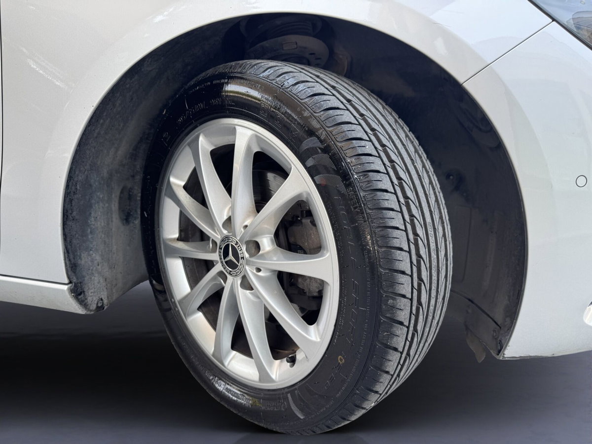 Mercedes-Benz Classe B 180 d Automatic Sport Plus (18)