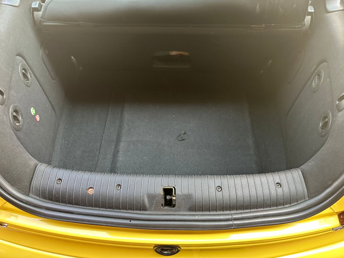 Opel Tigra 16V cat (11)