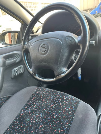 Opel Tigra 16V cat (14)