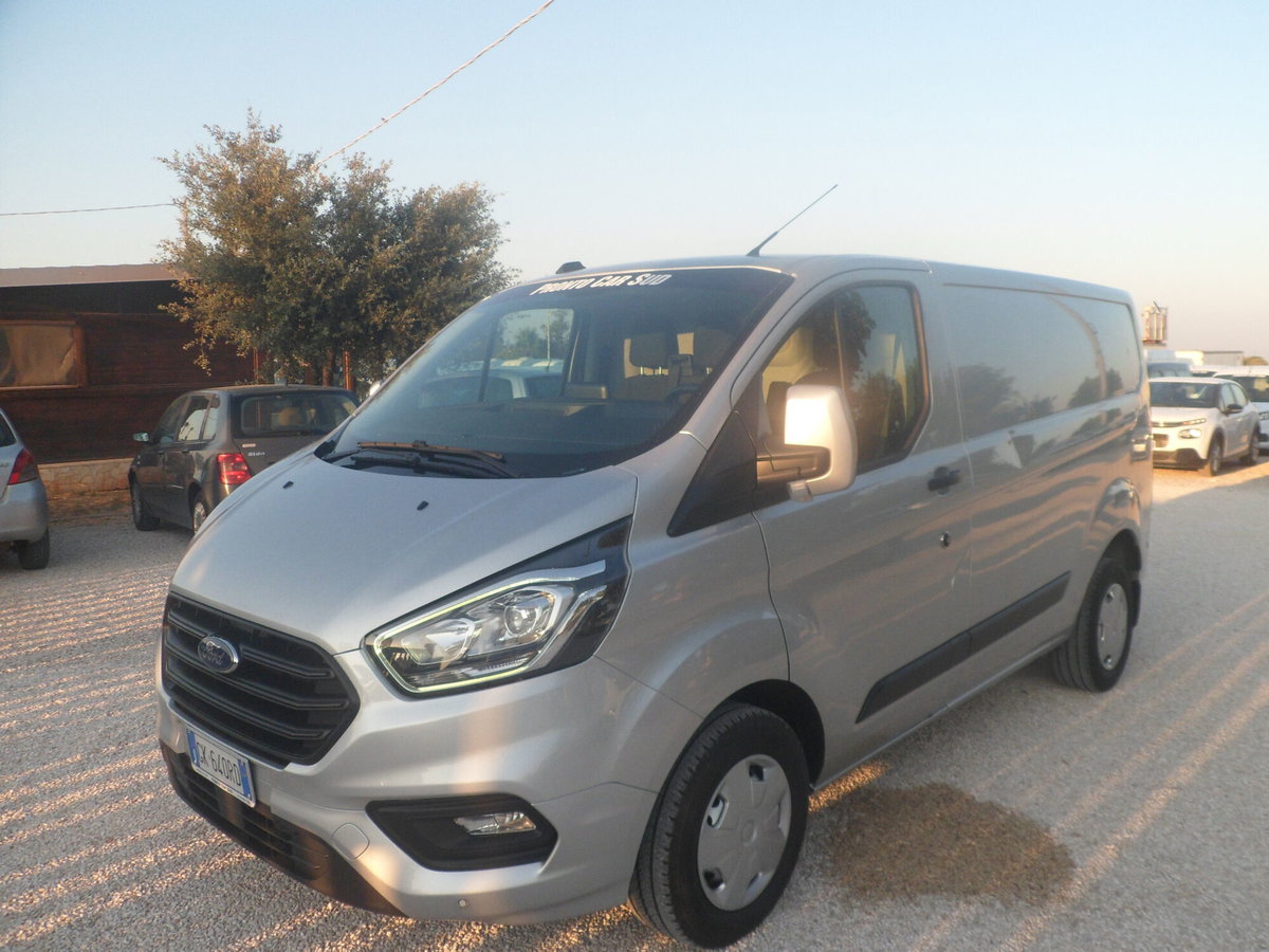 Ford Transit Custom Furgone 340 2.0 EcoBlue 130 PL-DC Furgone Titanium