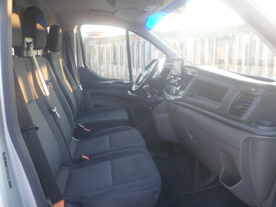 Ford Transit Custom Furgone 340 2.0 EcoBlue 130 PL-DC Furgone Titanium (17)