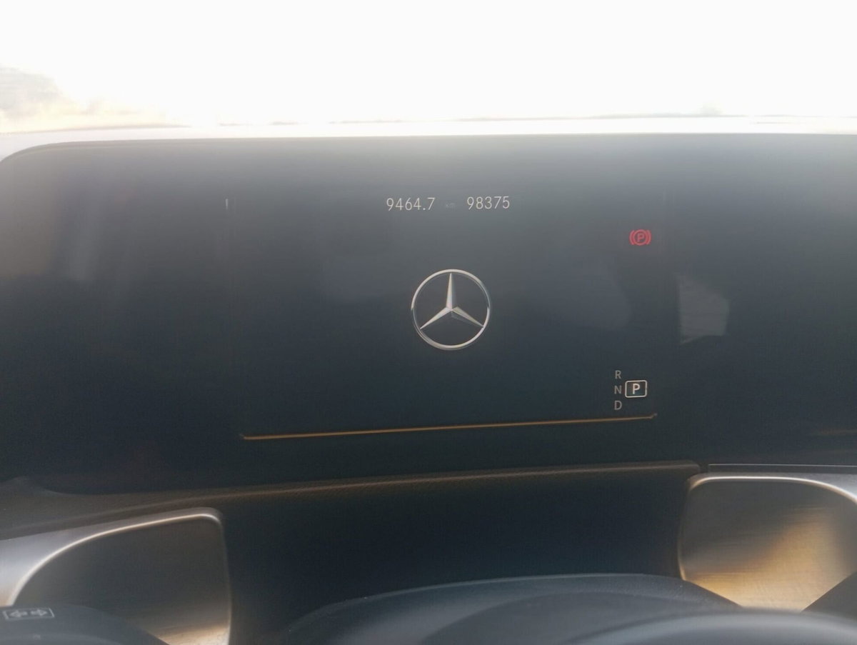 Mercedes-Benz GLB 220 d Automatic 4Matic Sport (17)