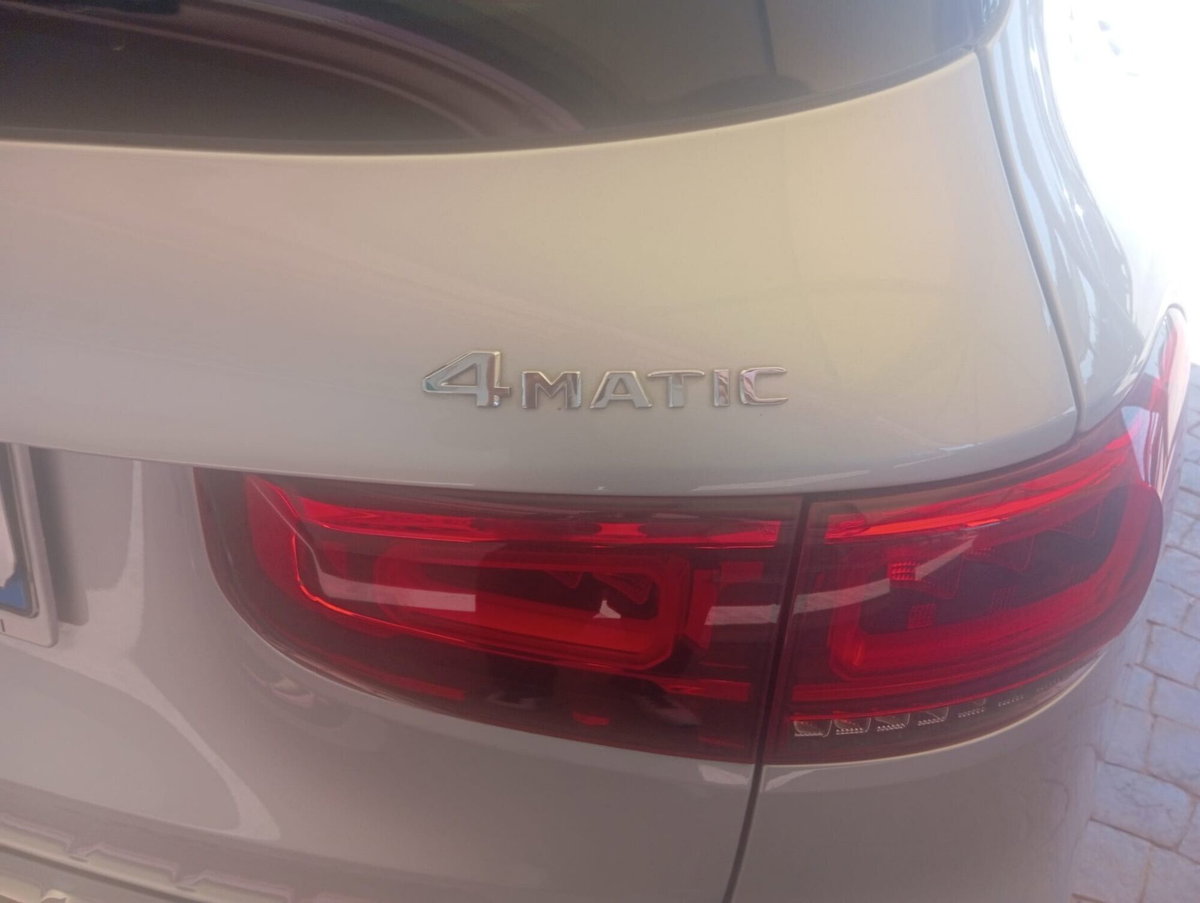 Mercedes-Benz GLB 220 d Automatic 4Matic Sport (8)