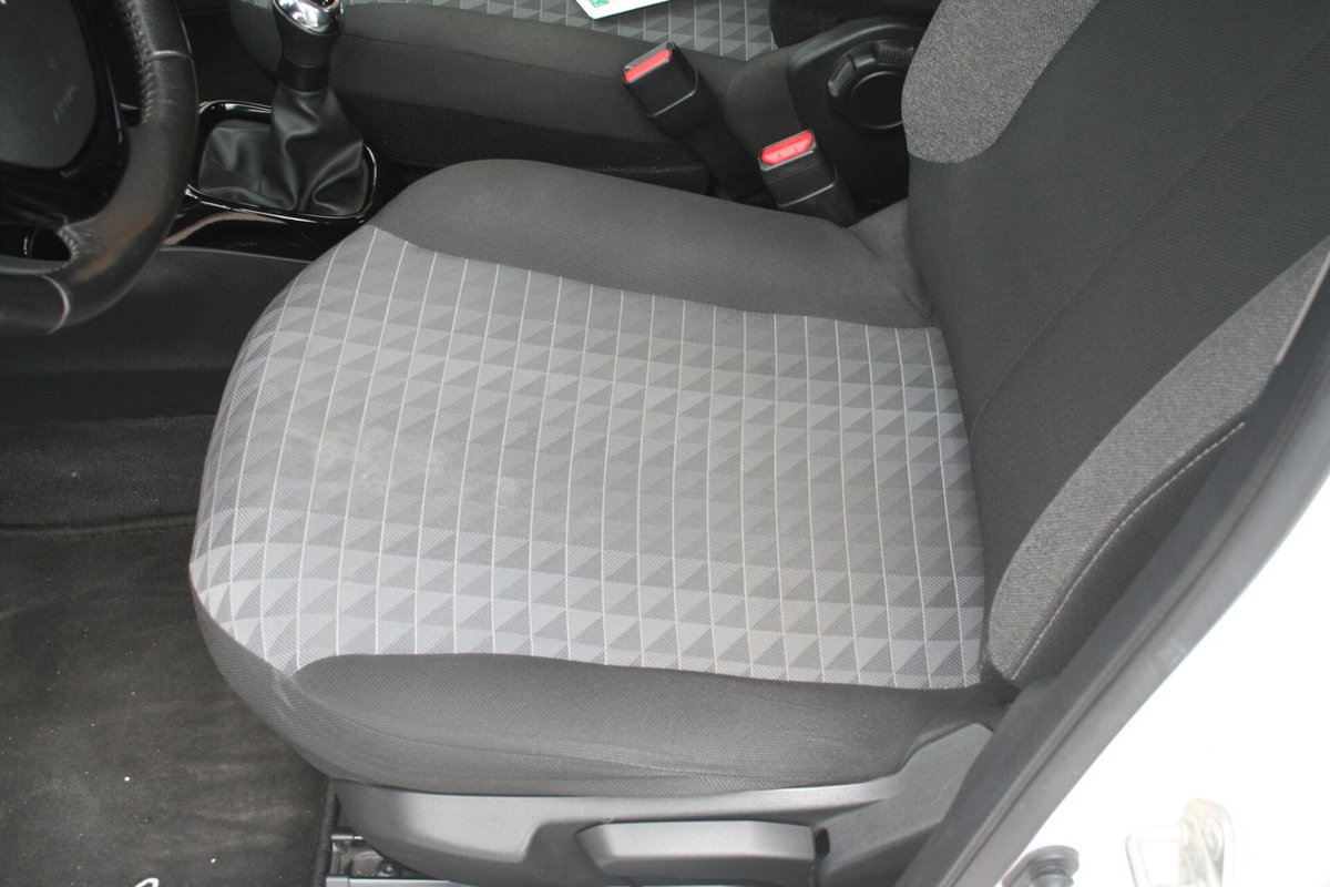 Peugeot 108 72 5 porte Allure (14)