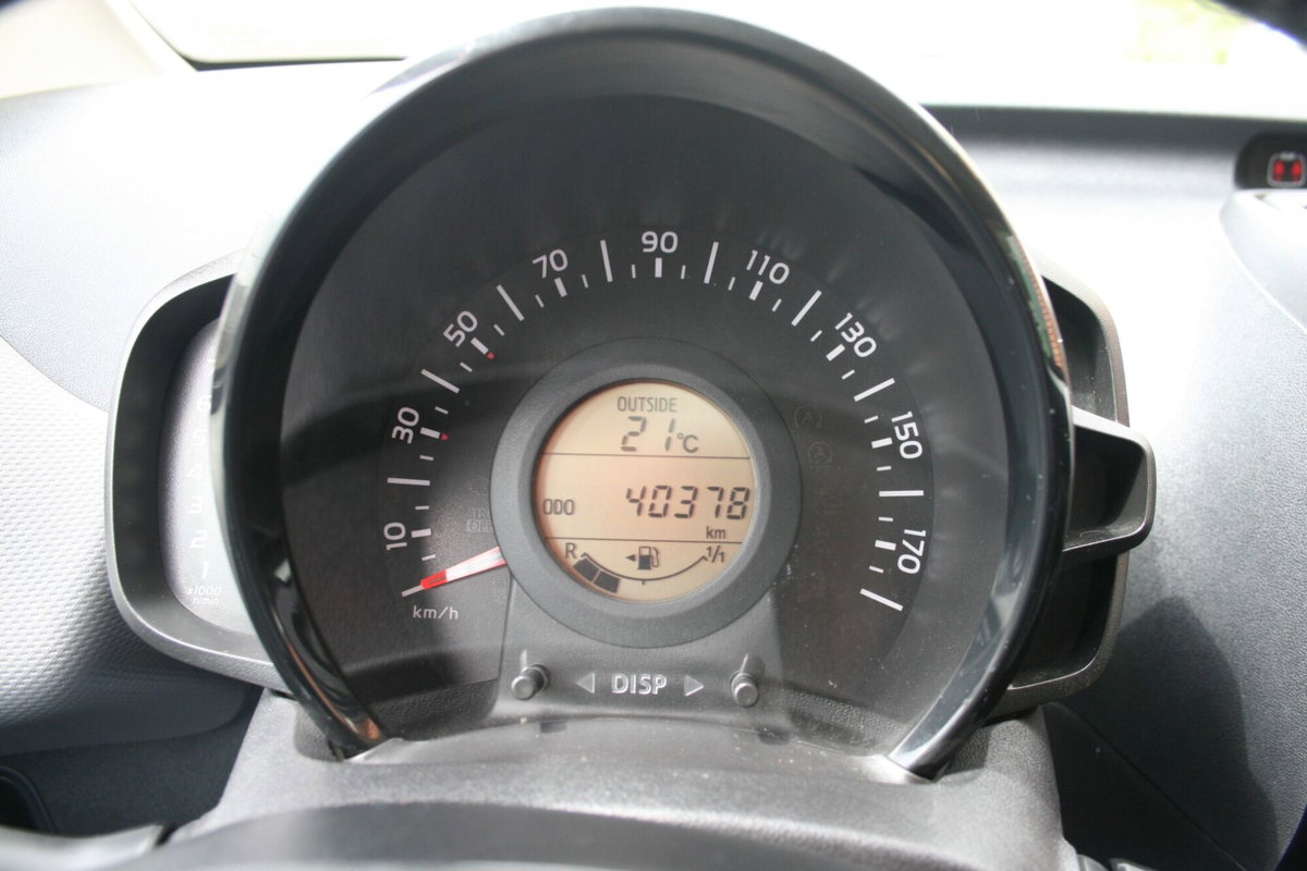 Peugeot 108 72 5 porte Allure (9)