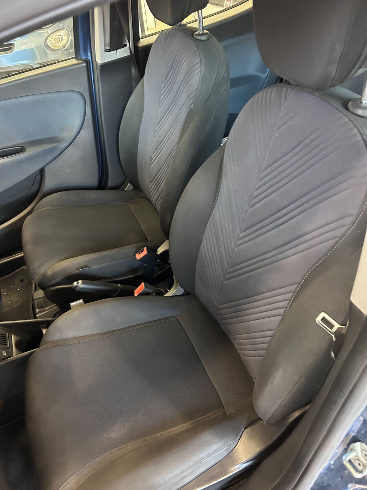 Lancia Ypsilon 1.0 FireFly 5 porte S&S Hybrid Silver Plus (12)