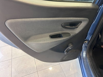 Lancia Ypsilon 1.0 FireFly 5 porte S&S Hybrid Silver Plus (15)
