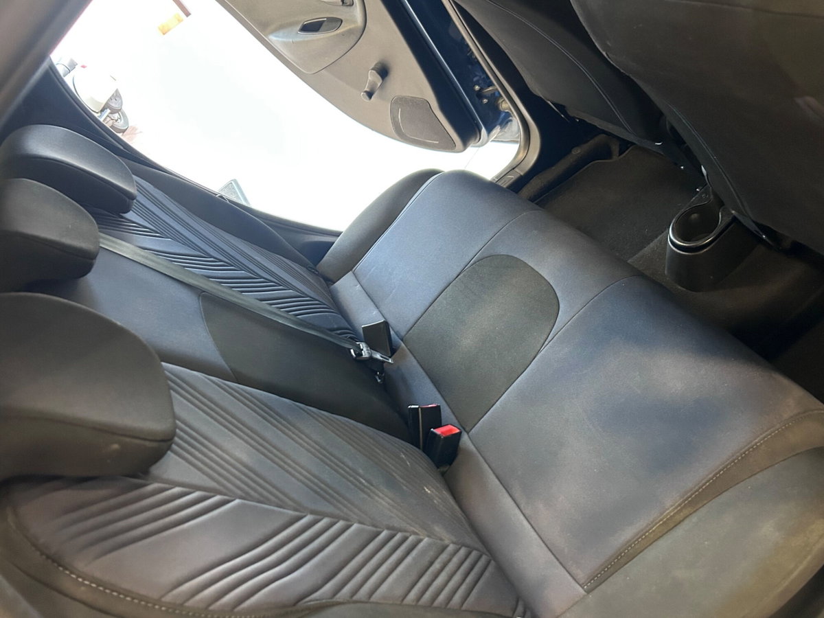 Lancia Ypsilon 1.0 FireFly 5 porte S&S Hybrid Silver Plus (16)