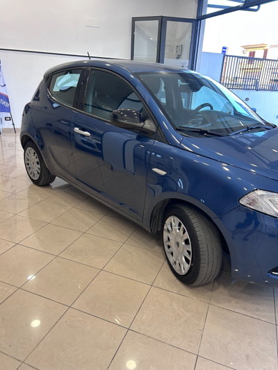 Lancia Ypsilon 1.0 FireFly 5 porte S&S Hybrid Silver Plus (5)