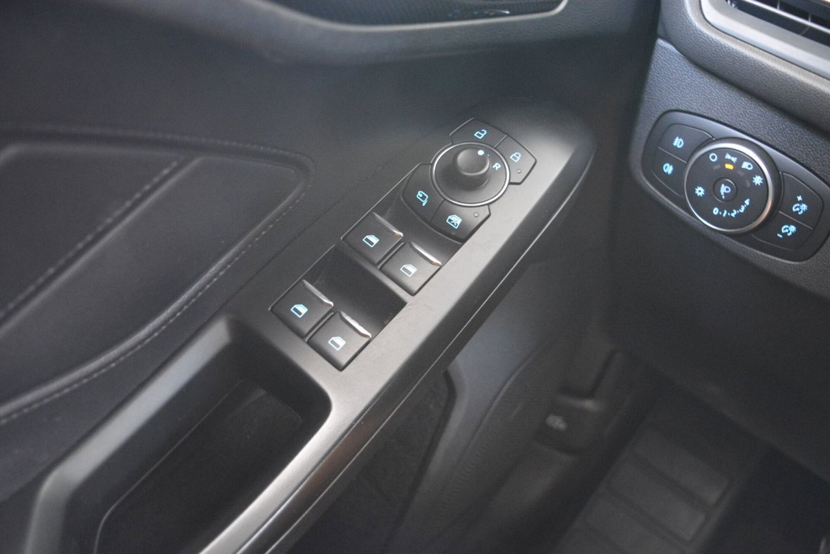 Ford Focus 1.0 EcoBoost Hybrid 125 CV Powershift 5p. ST-Line X (5)