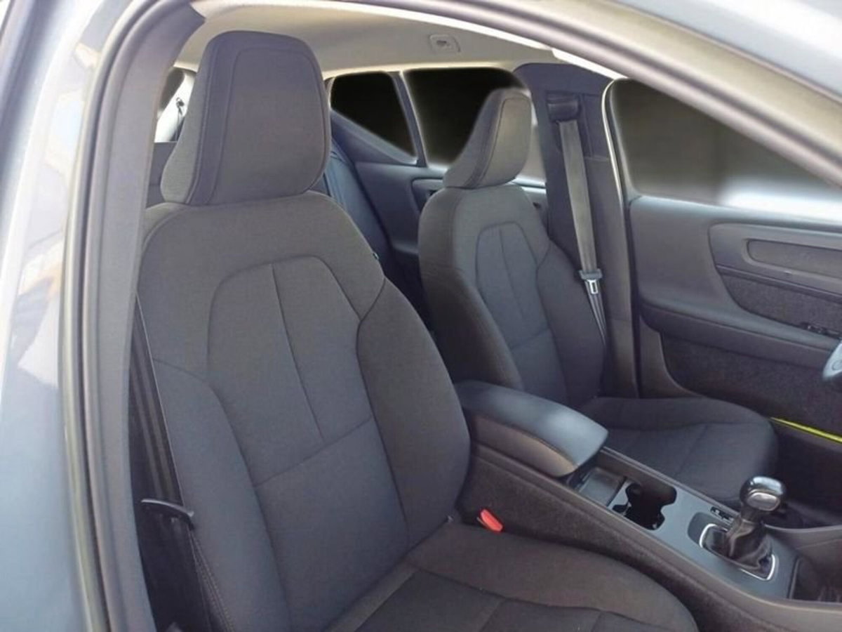 Volvo XC40 T2 Essential N1 (10)