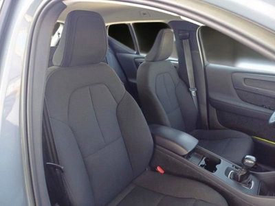 Volvo XC40 T2 Essential N1 (10)