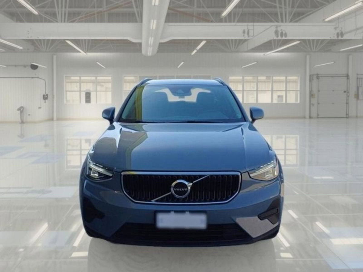Volvo XC40 T2 Essential N1 (2)