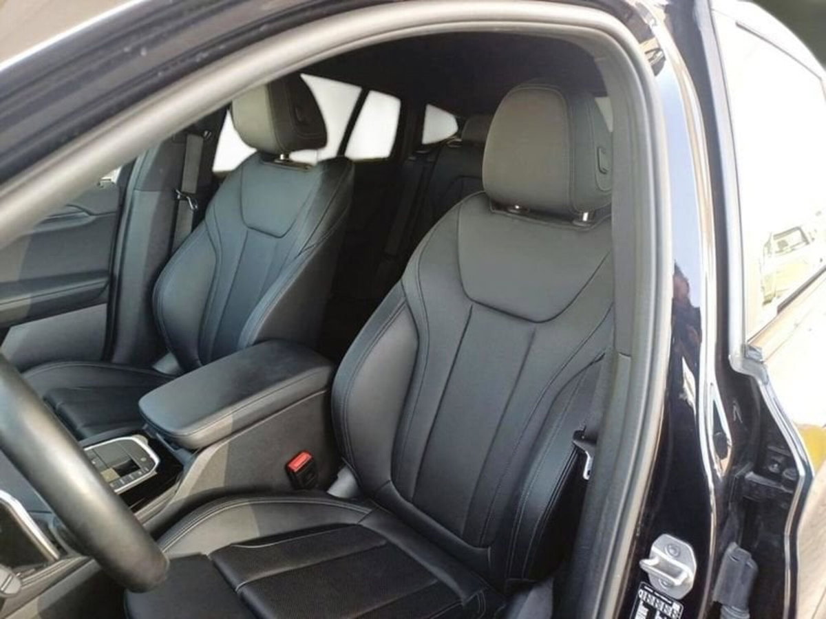BMW X4 xDrive20d Msport (9)