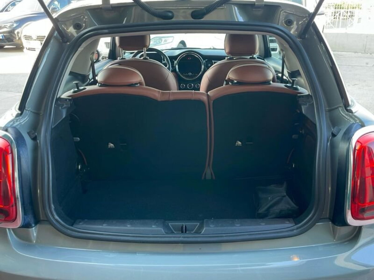 MINI Mini 1.5 Cooper Classic (9)