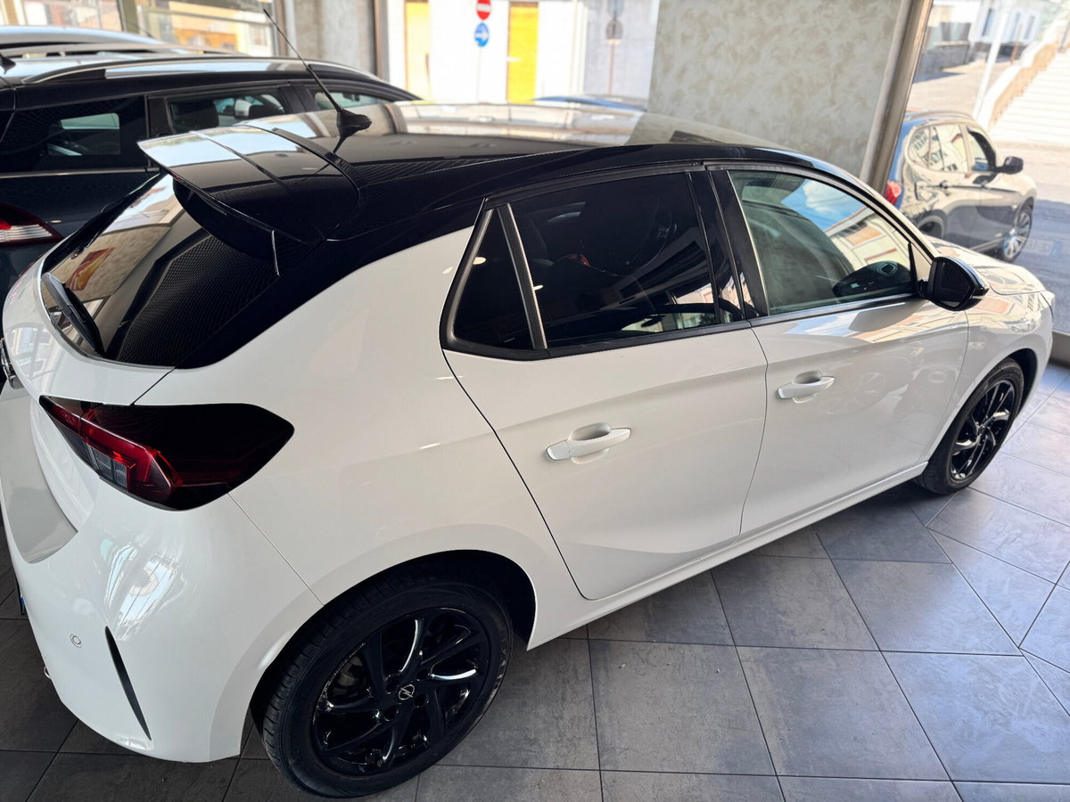 Opel Corsa 1.2 100 CV GS Line (2)