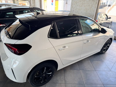 Opel Corsa 1.2 100 CV GS Line (2)