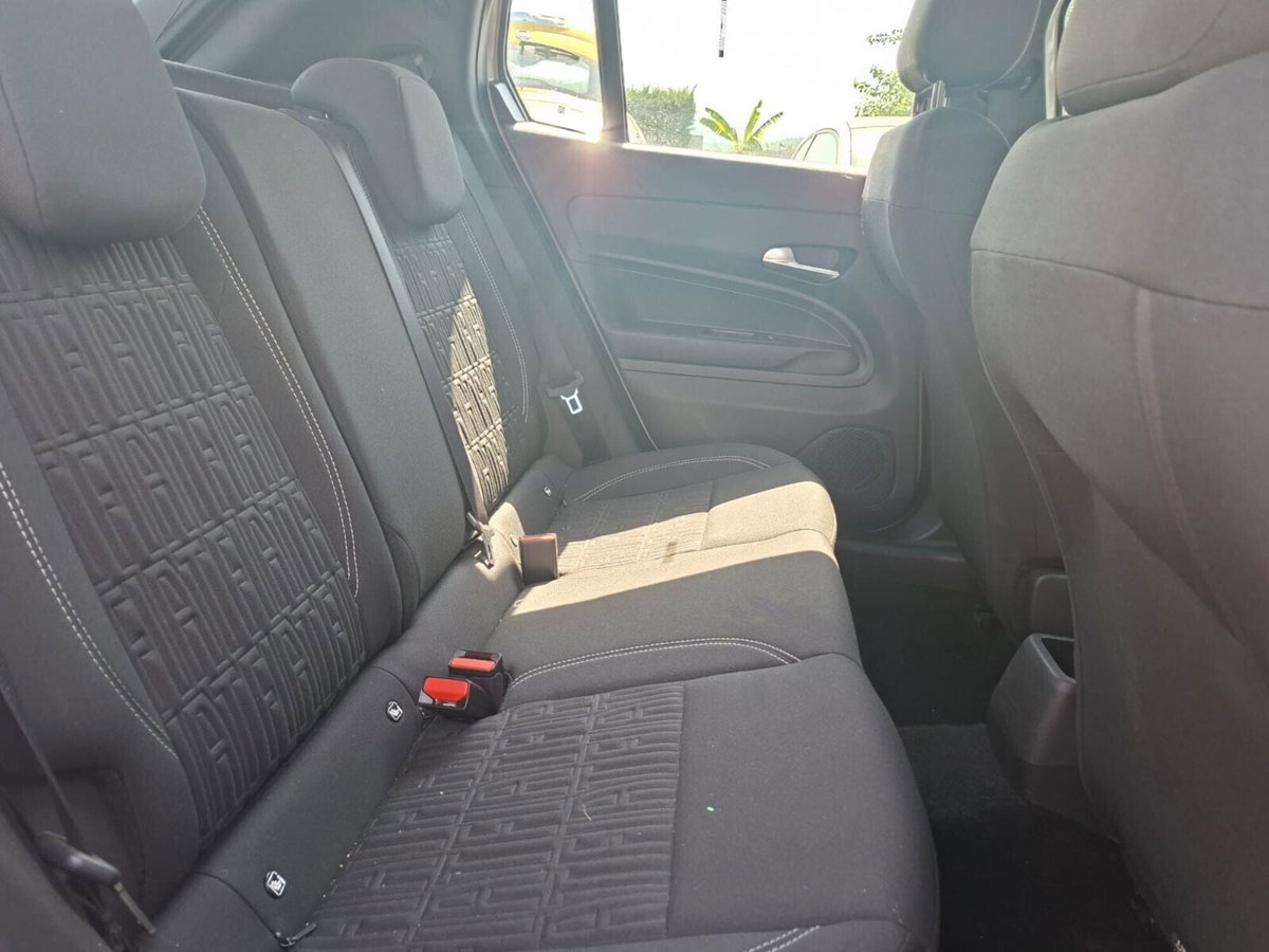 Fiat 600 1.2 hybrid 145cv auto (13)