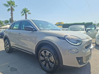 Fiat 600 1.2 hybrid 145cv auto (2)