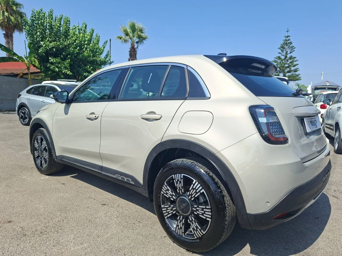 Fiat 600 1.2 hybrid 145cv auto (6)