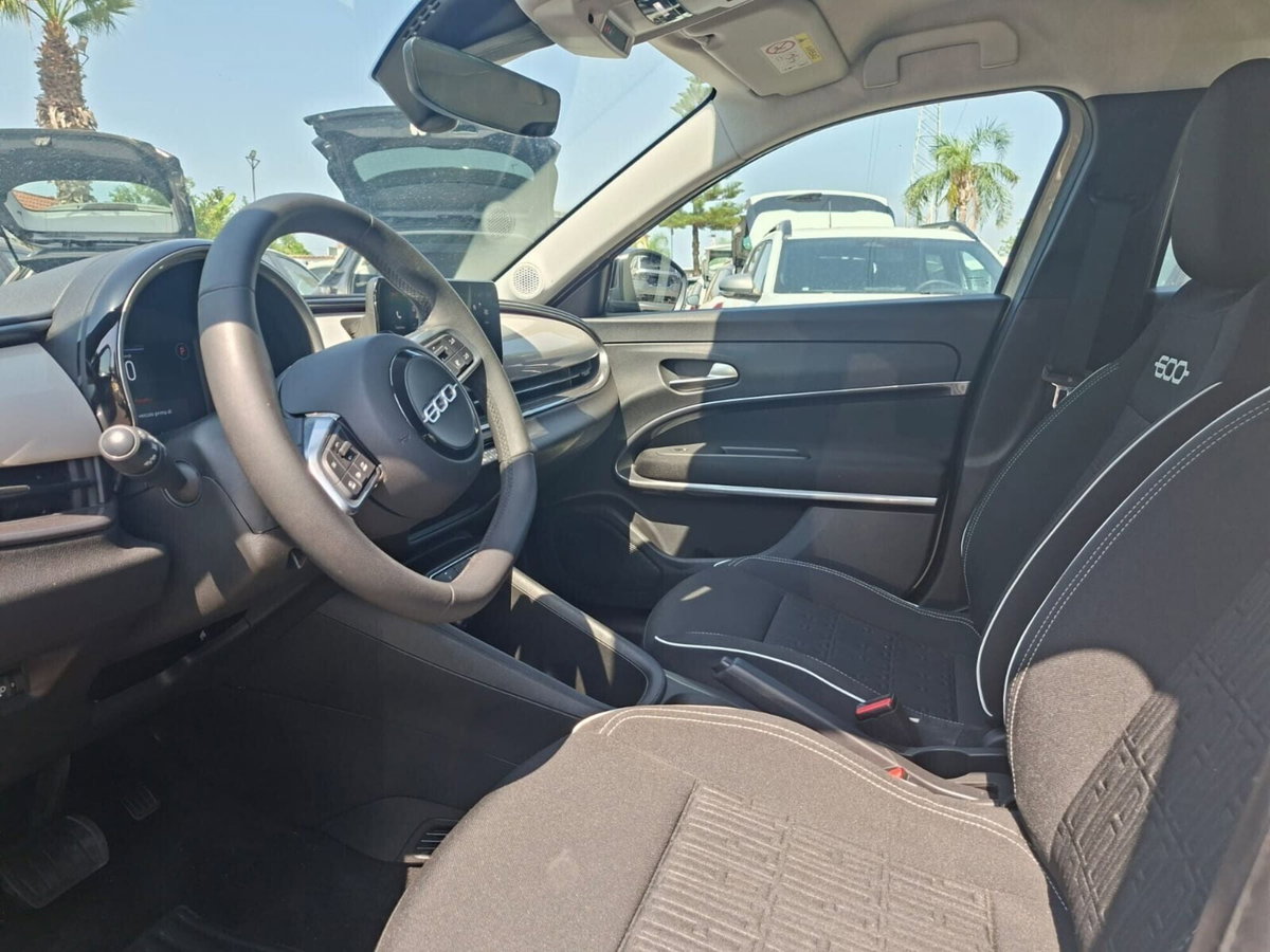 Fiat 600 1.2 hybrid 145cv auto (7)