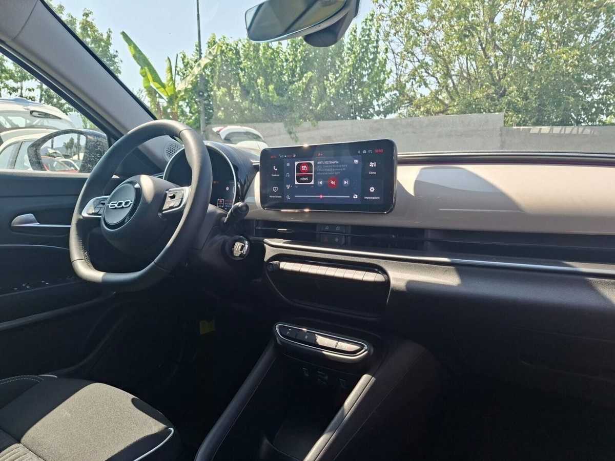 Fiat 600 1.2 hybrid 145cv auto (8)