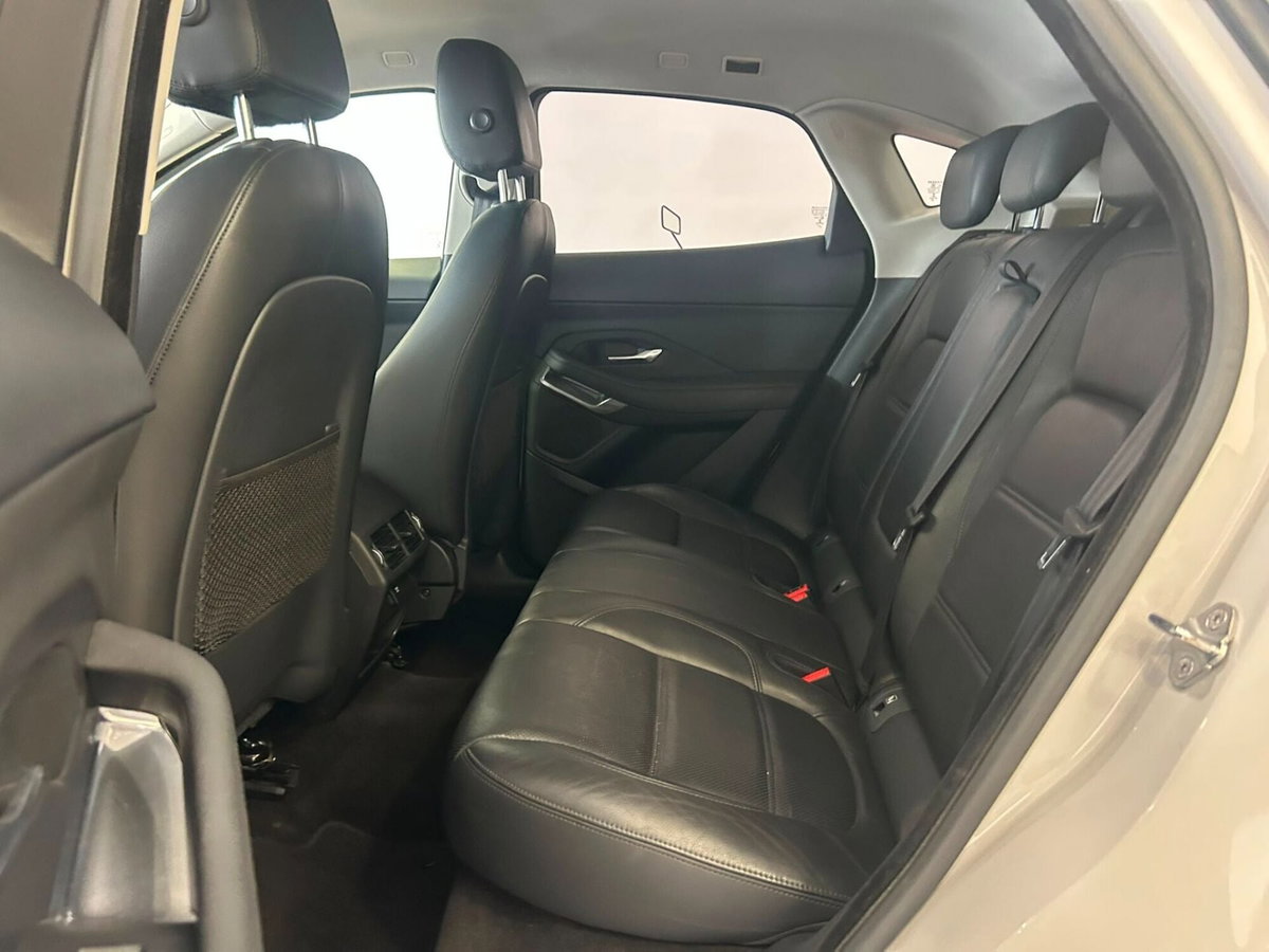 Jaguar E-Pace 2.0D 150 CV AWD aut. R-Dynamic (19)