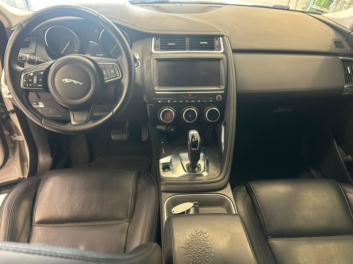 Jaguar E-Pace 2.0D 150 CV AWD aut. R-Dynamic (20)