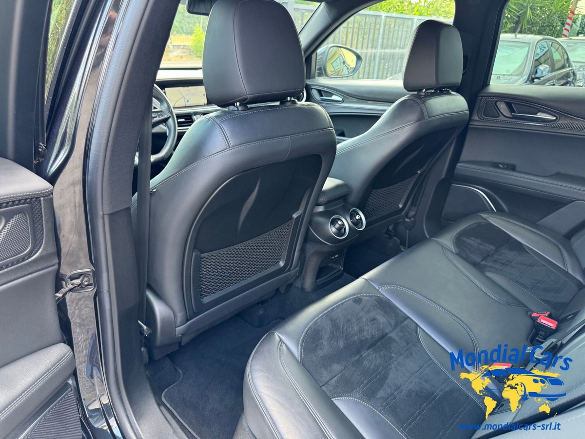Alfa Romeo Stelvio Stelvio 2.2 Turbodiesel 210 CV AT8 Q4 Veloce Tì (12)
