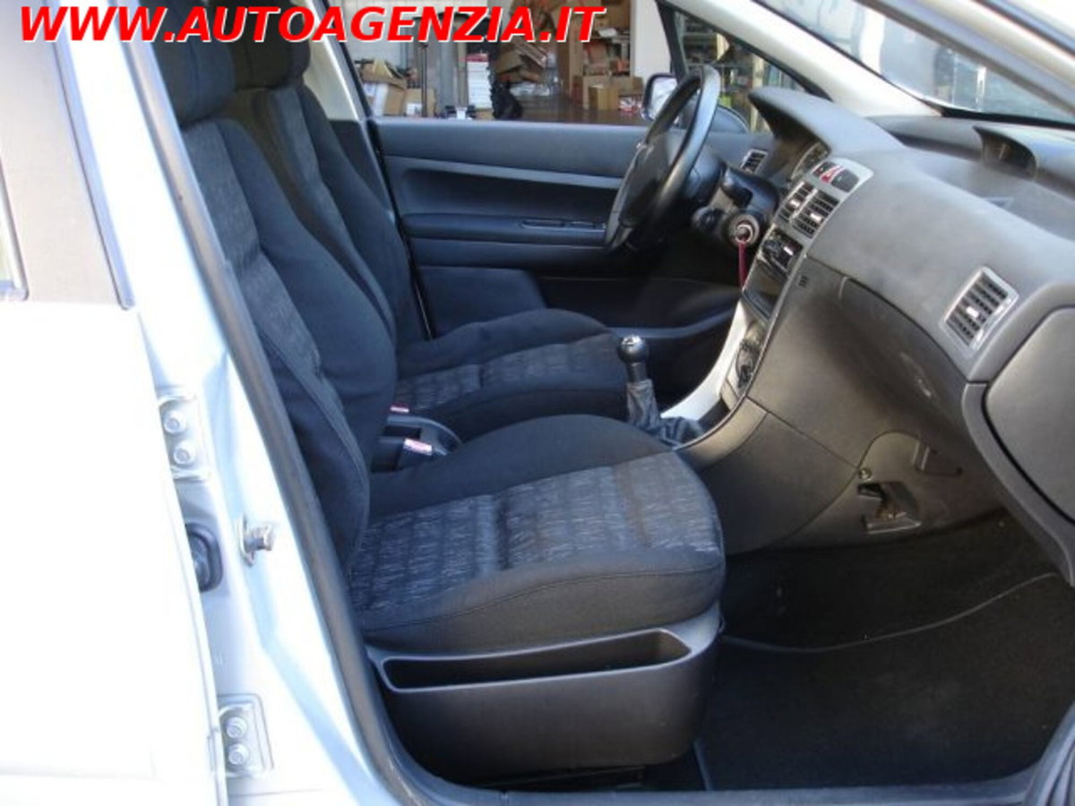 Peugeot 307 16V HDi 110CV 5p. HDI Clima (11)