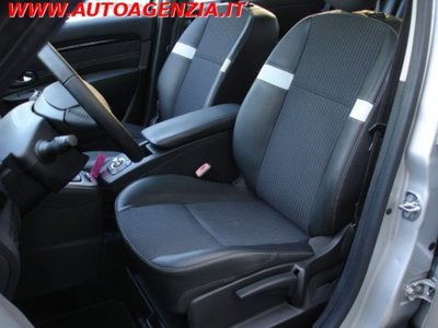 Renault Scenic E-Tech Electric 1.5 dCi 110CV Luxe (10)
