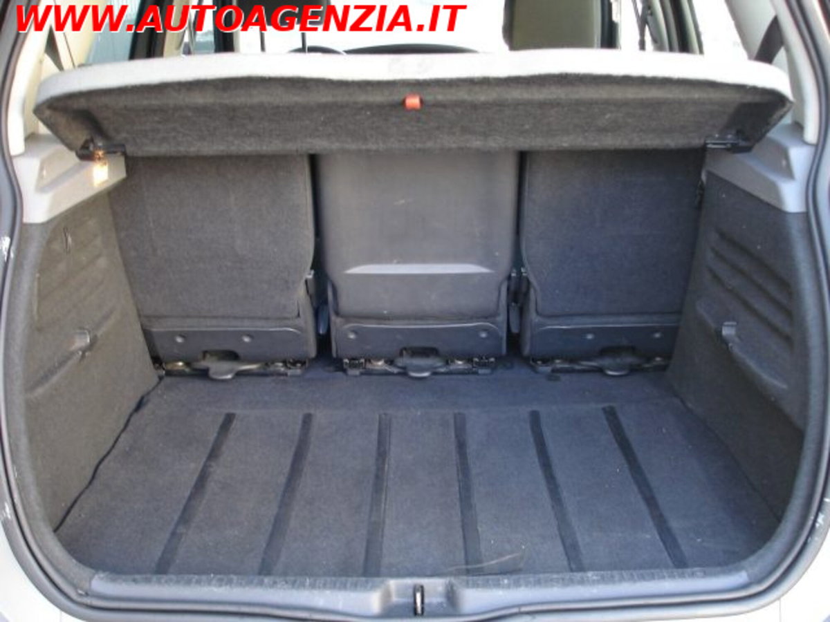 Renault Scenic E-Tech Electric 1.5 dCi/105CV Dynamique (15)