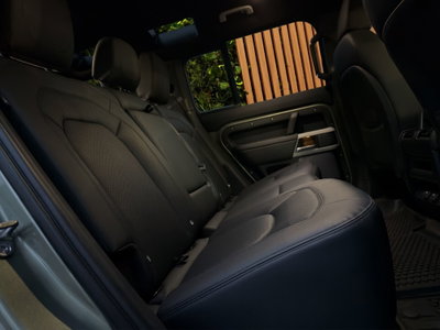 Land Rover Defender 110 3.0d i6 mhev X-Dynamic SE awd 200cv auto (12)