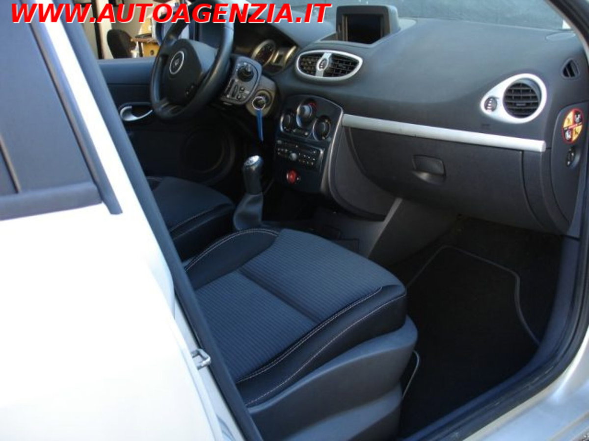 Renault Clio 1.5 dCi 75CV 5 porte Dynamique (11)