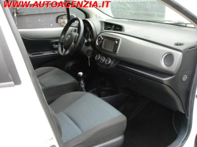 Toyota Yaris 1.0 5 porte Now GPL (15)