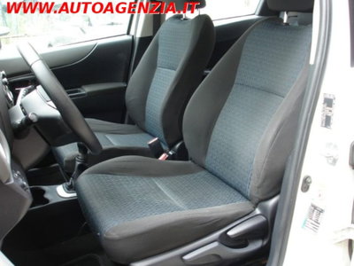 Toyota Yaris 1.0 5 porte Now GPL (9)