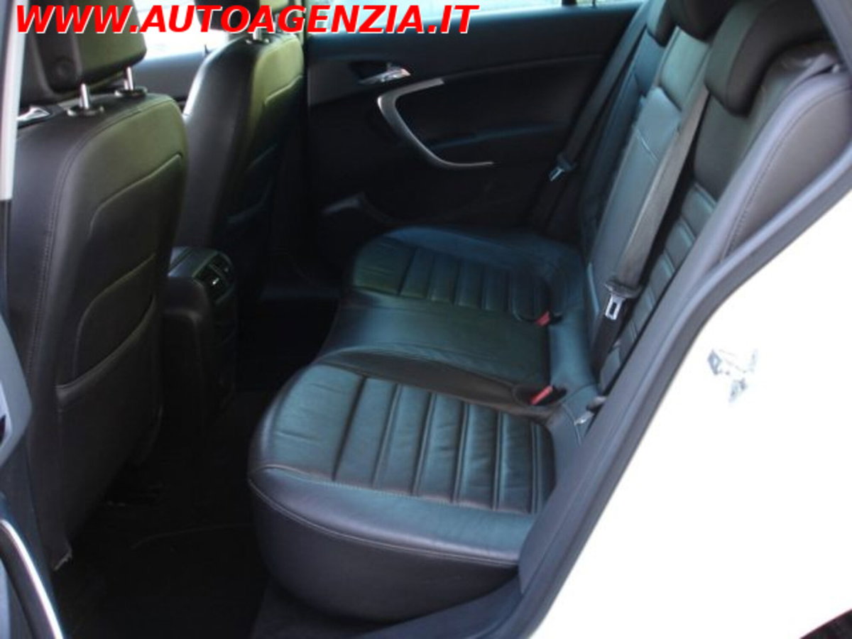 Opel Insignia Station Wagon CDTI 160CV Sports Cosmo (10)