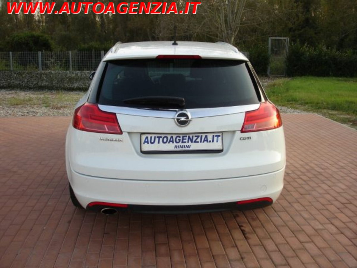 Opel Insignia Station Wagon CDTI 160CV Sports Cosmo (7)