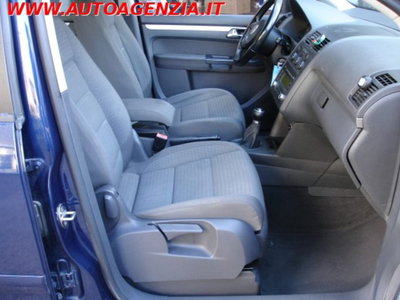 Volkswagen Touran 16V TDI Trendline (12)