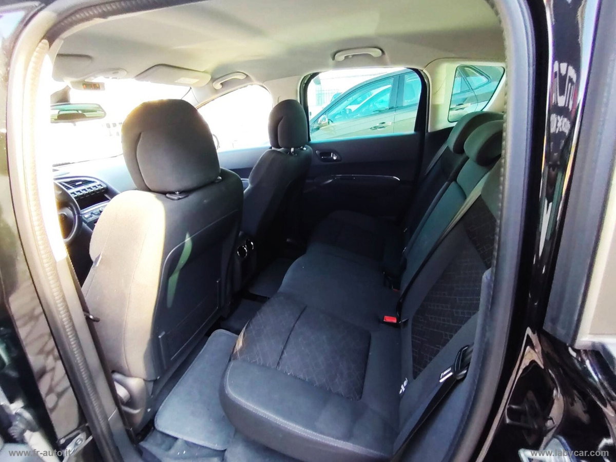 Peugeot 3008 BlueHDi 120 EAT6 S&S Crossway (14)