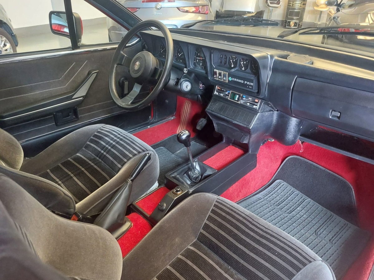 Alfa Romeo Alfetta GTV 2.0 Grand Prix (13)