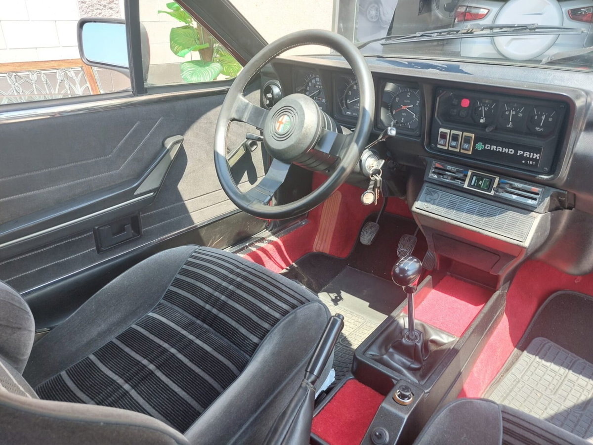 Alfa Romeo Alfetta GTV 2.0 Grand Prix (15)