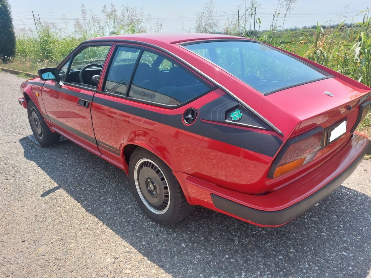Alfa Romeo Alfetta GTV 2.0 Grand Prix (4)