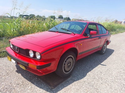 Alfa Romeo Alfetta GTV 2.0 Grand Prix (8)