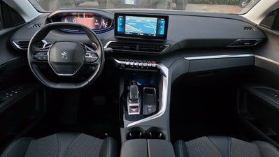 Peugeot 3008 BlueHDi 130 S&S EAT8 Allure Pack (14)