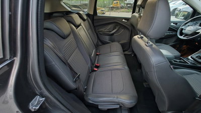 Ford Kuga 1.5 TDCI 120 CV S&S 2WD Powershift Edition (10)