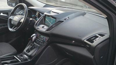 Ford Kuga 1.5 TDCI 120 CV S&S 2WD Powershift Edition (11)
