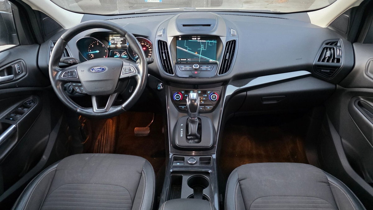 Ford Kuga 1.5 TDCI 120 CV S&S 2WD Powershift Edition (13)