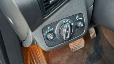 Ford Kuga 1.5 TDCI 120 CV S&S 2WD Powershift Edition (17)
